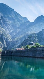 Montenegro iPhone 6 Plus