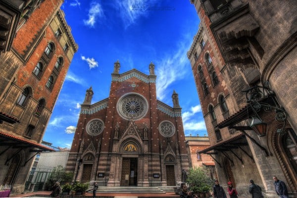 St. Antuan Katolik Kilisesi