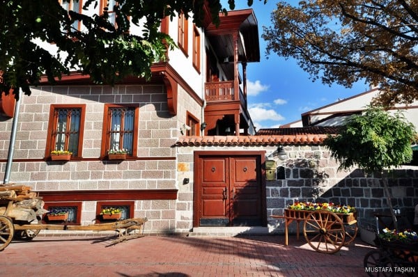 dergah çiçek arabası