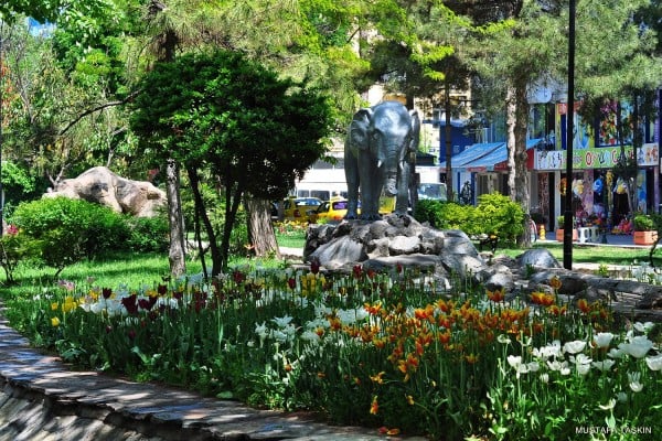 eskişehir fil heykeli