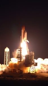 iPhone 5 Wallpaper Space Shuttle 4
