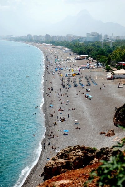 antalya konyaaltı plajı