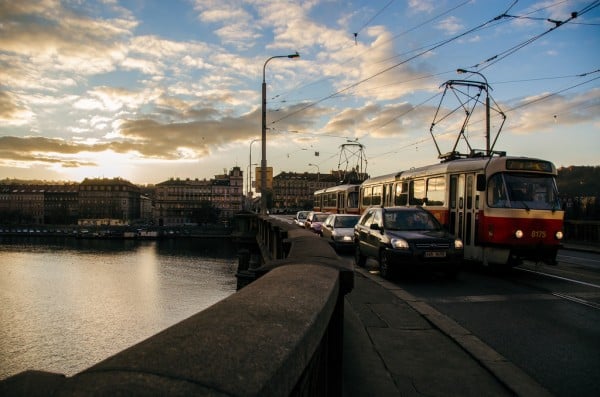 prag trafik akışı