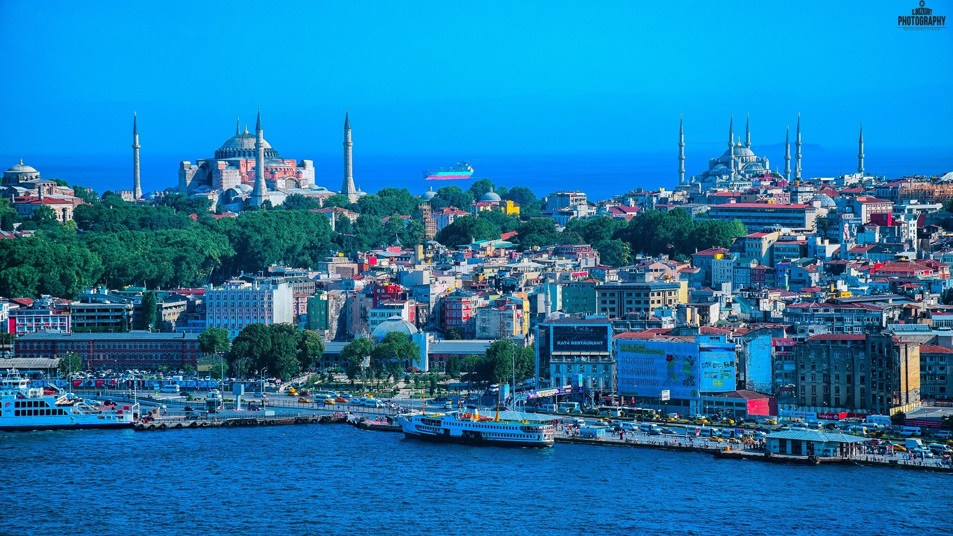 Ayasofya ve Sultanahmet Camii Manzarası