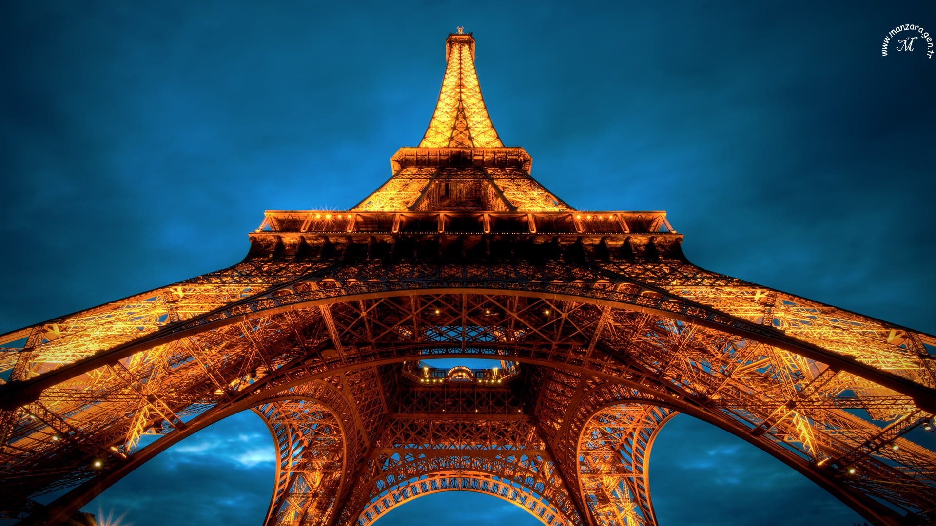 Eiffel Kulesi Fotoğrafları