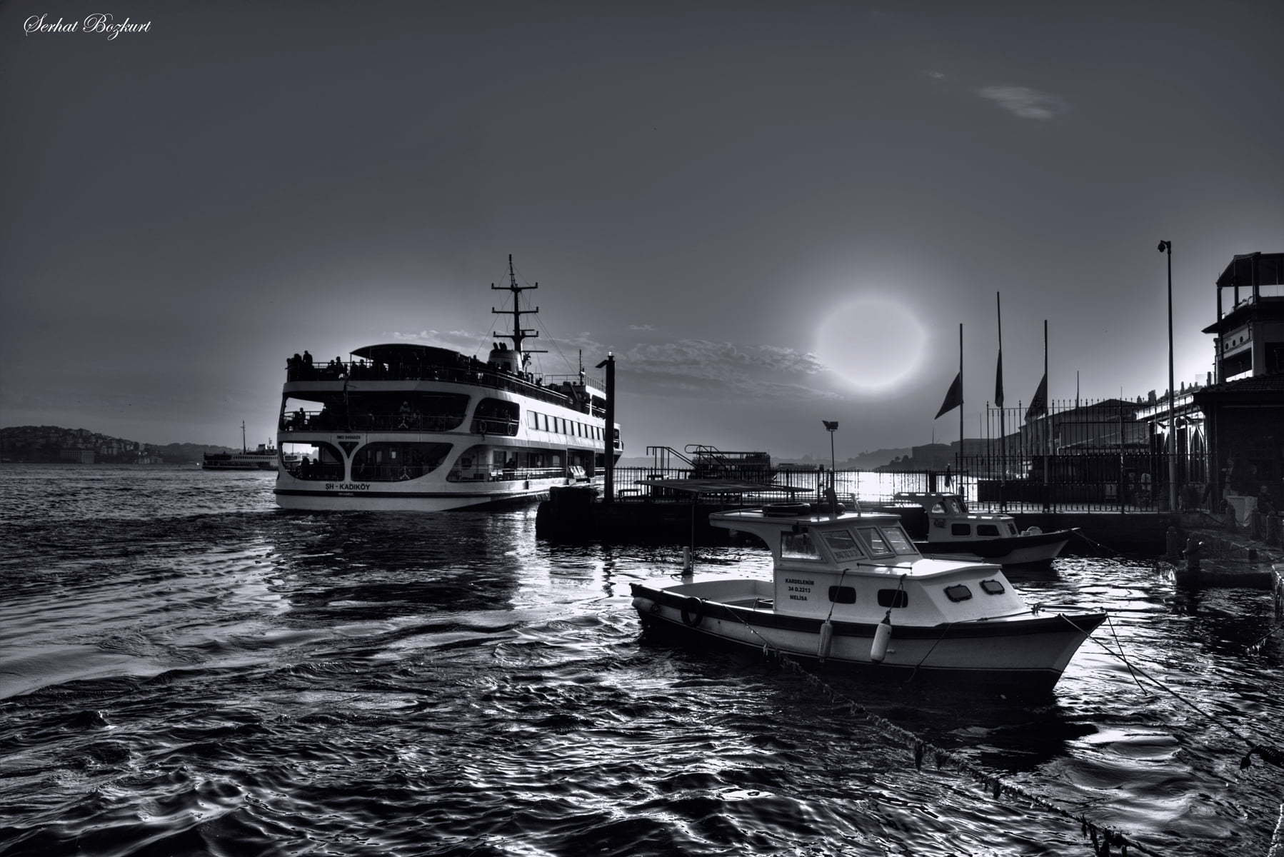 Ortaköy siyah beyaz gün batımı