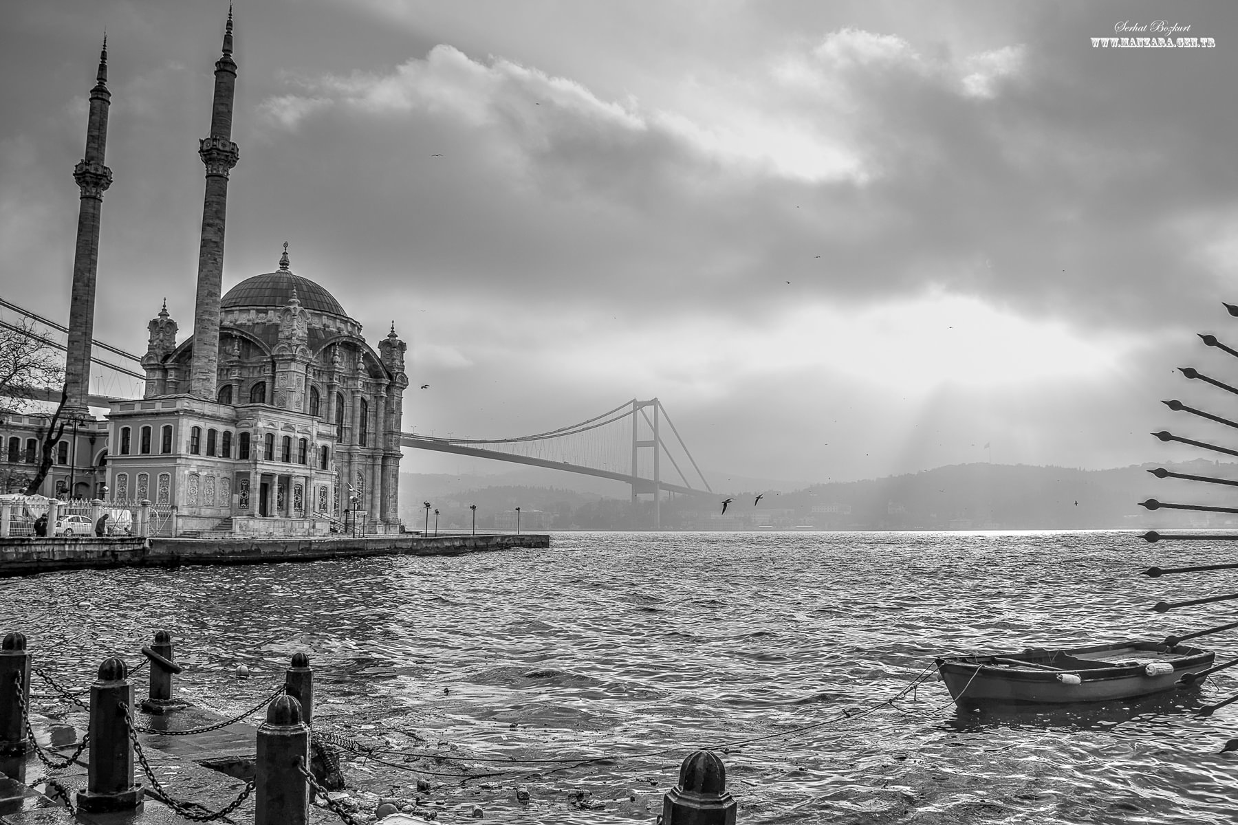 Siyah Beyaz Ortaköy