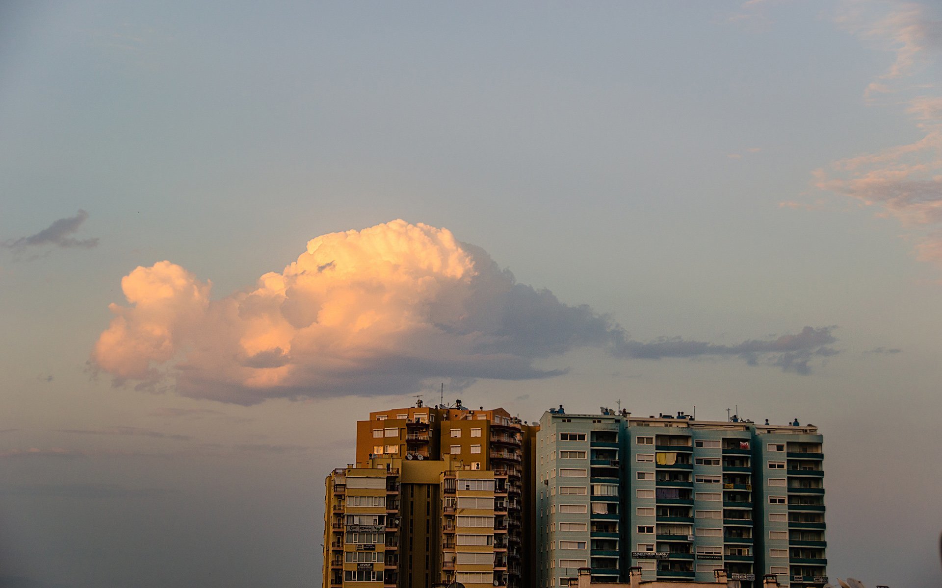 antalya bulutlar ve gün batımı