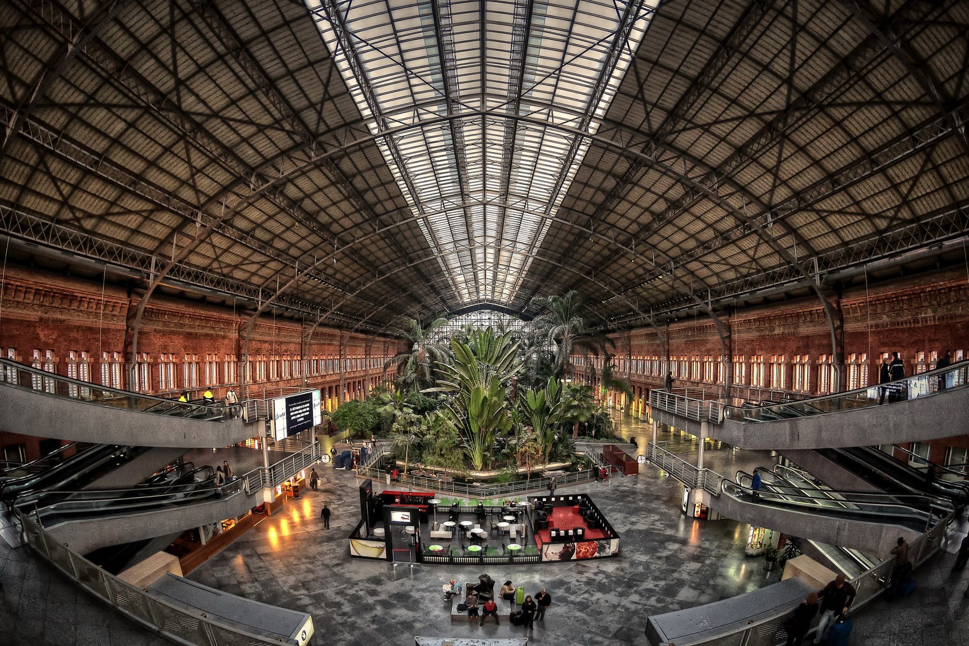 atocha tren istasyonu