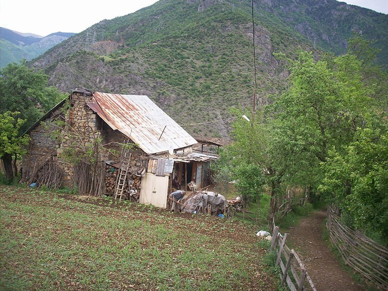 gümüşhane köy evi