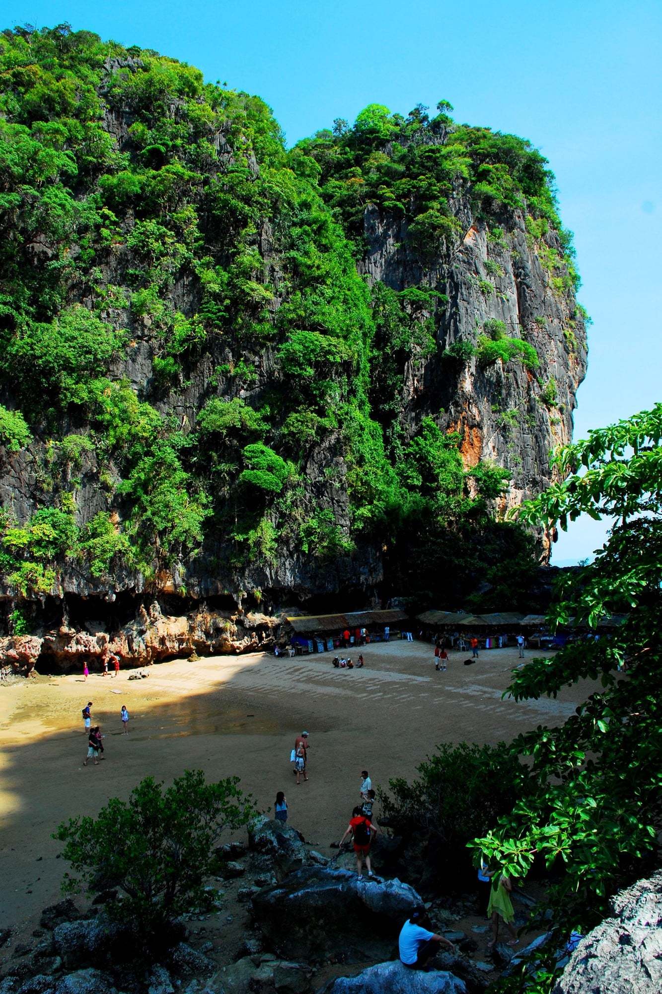 james bond adası resmi