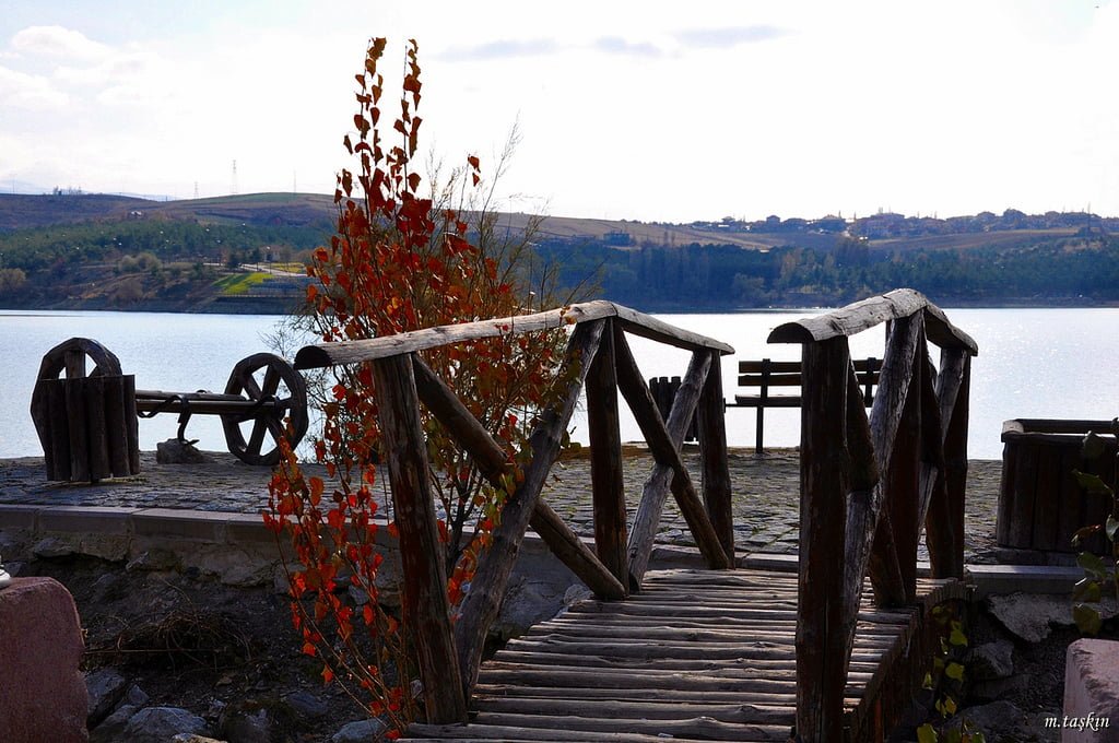 mavi göl manzaraları