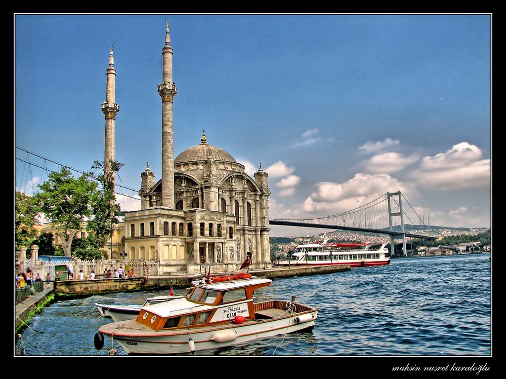 ortaköy camii