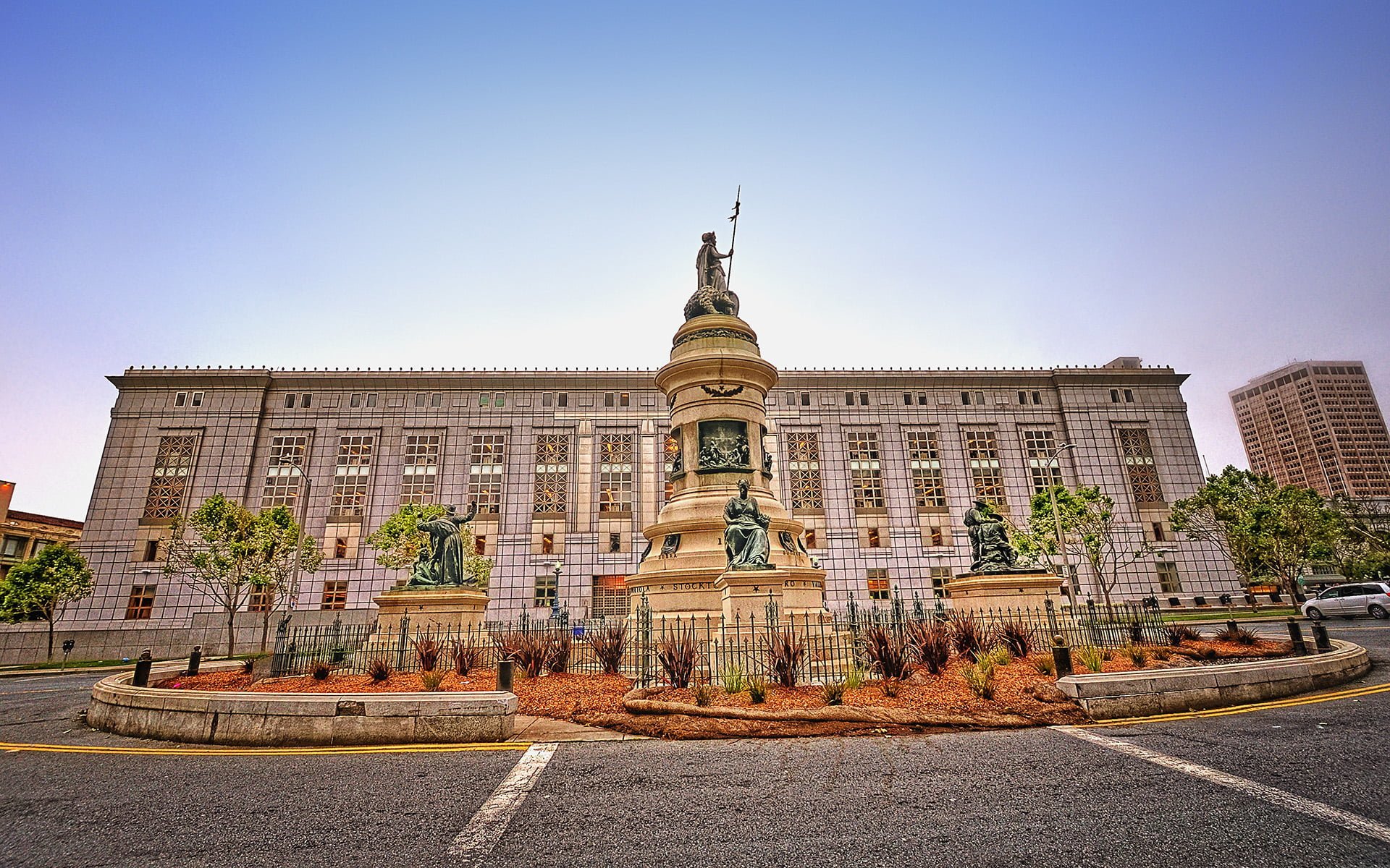 san francisco halk kütüphanesi