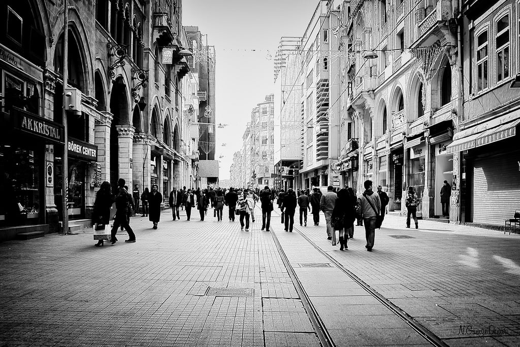 siyah beyaz beyoğlu