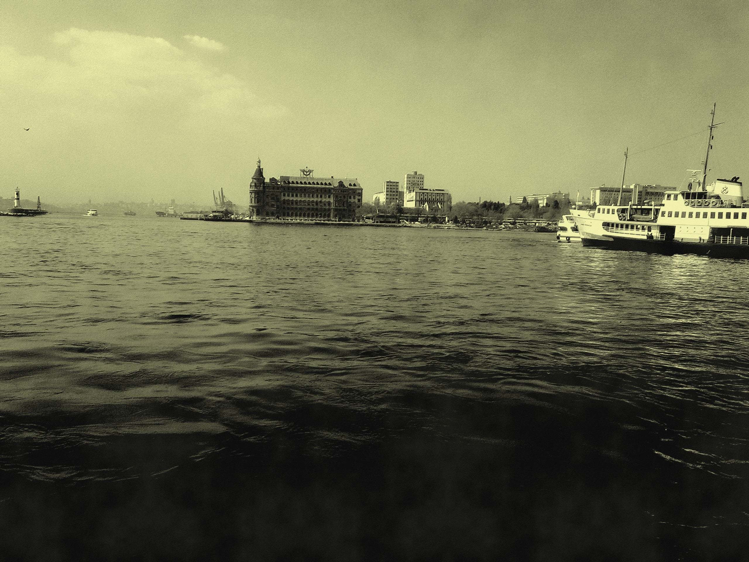 siyah beyaz haydarpaşa