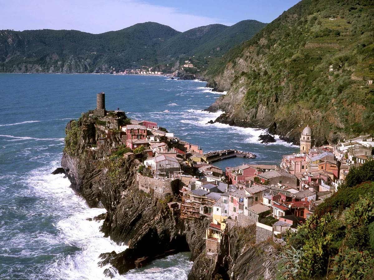vernazza-italy-1298848569