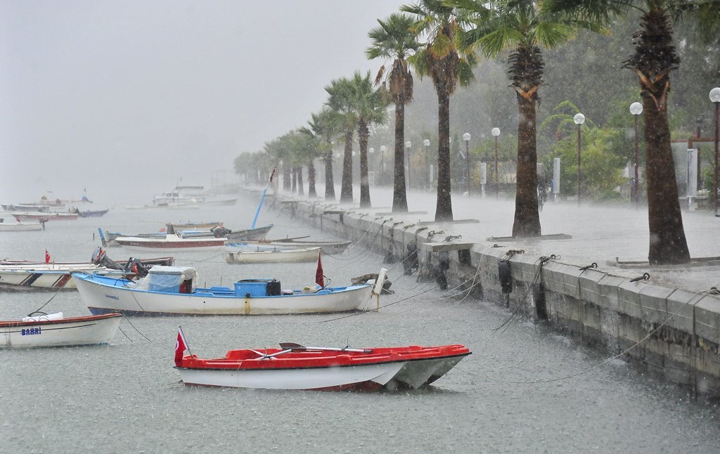 yağmurda fethiye