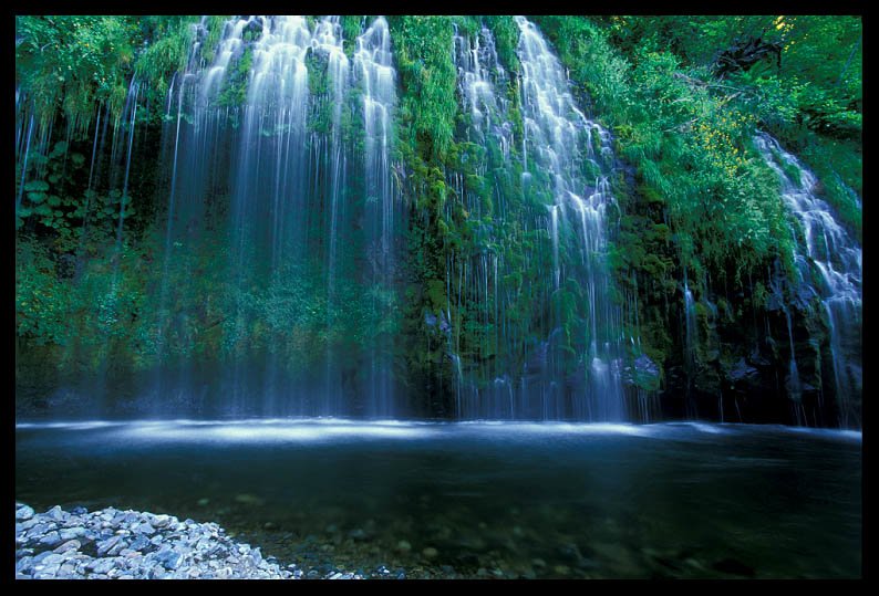 şelale görüntüsü